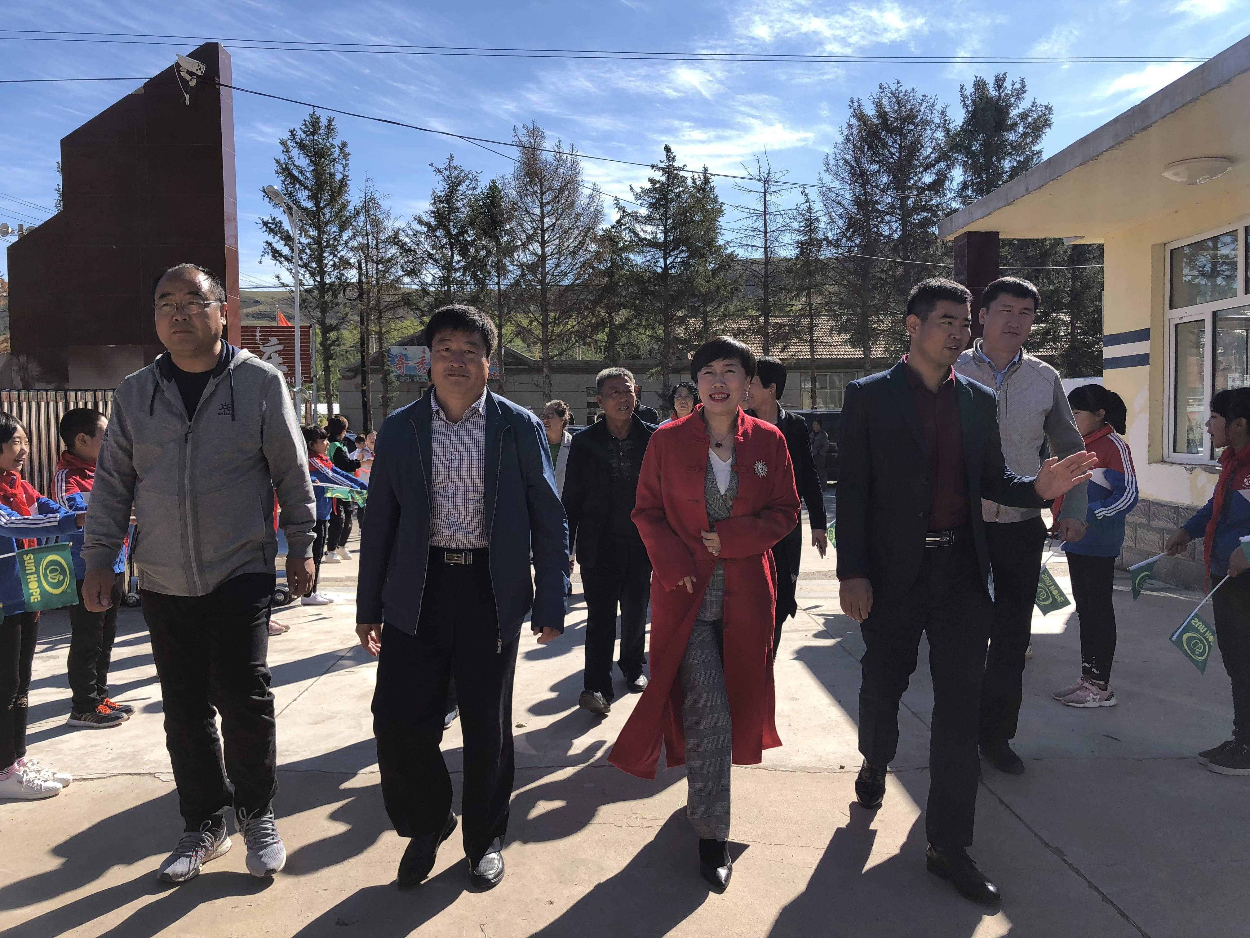第162所 克什克腾旗万合永镇万合永中心完全九游官方网站任相娟小学